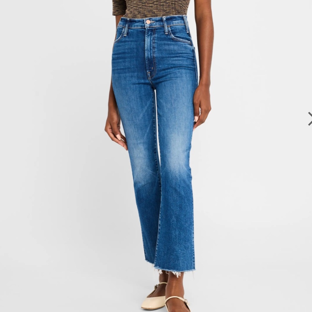 LIKE-NEW Mother The Hustler Ankle Fray size 26 in “Satisfaction,Guaranteed”